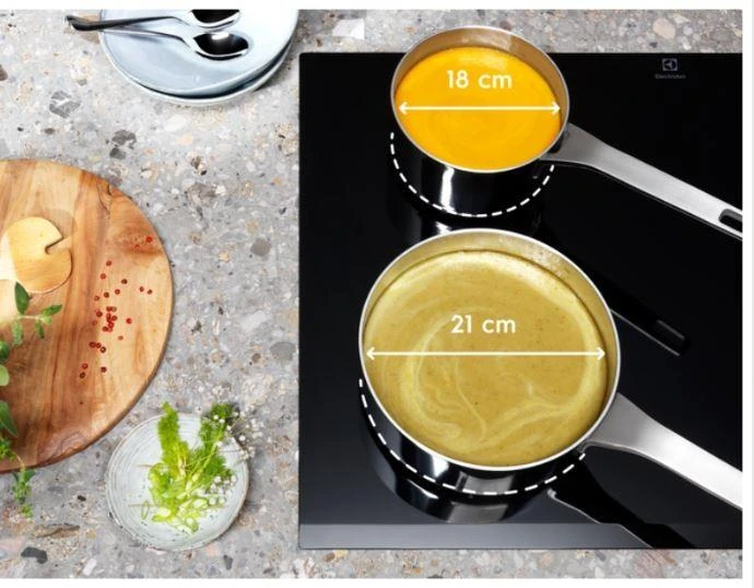 Induction cooktop Electrolux LIV6343 (3 fields, juodos spalvos)