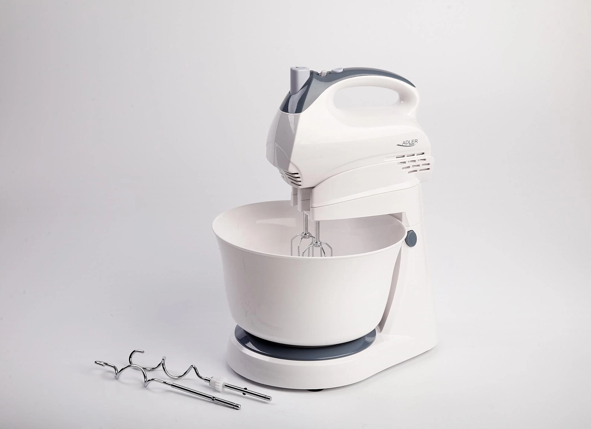 Virtuvinis kombainas Adler | Mixer | AD 4202 | Mixer with bowl | 300 W | Greičių skaičius 5 | Turbo mode | Baltas