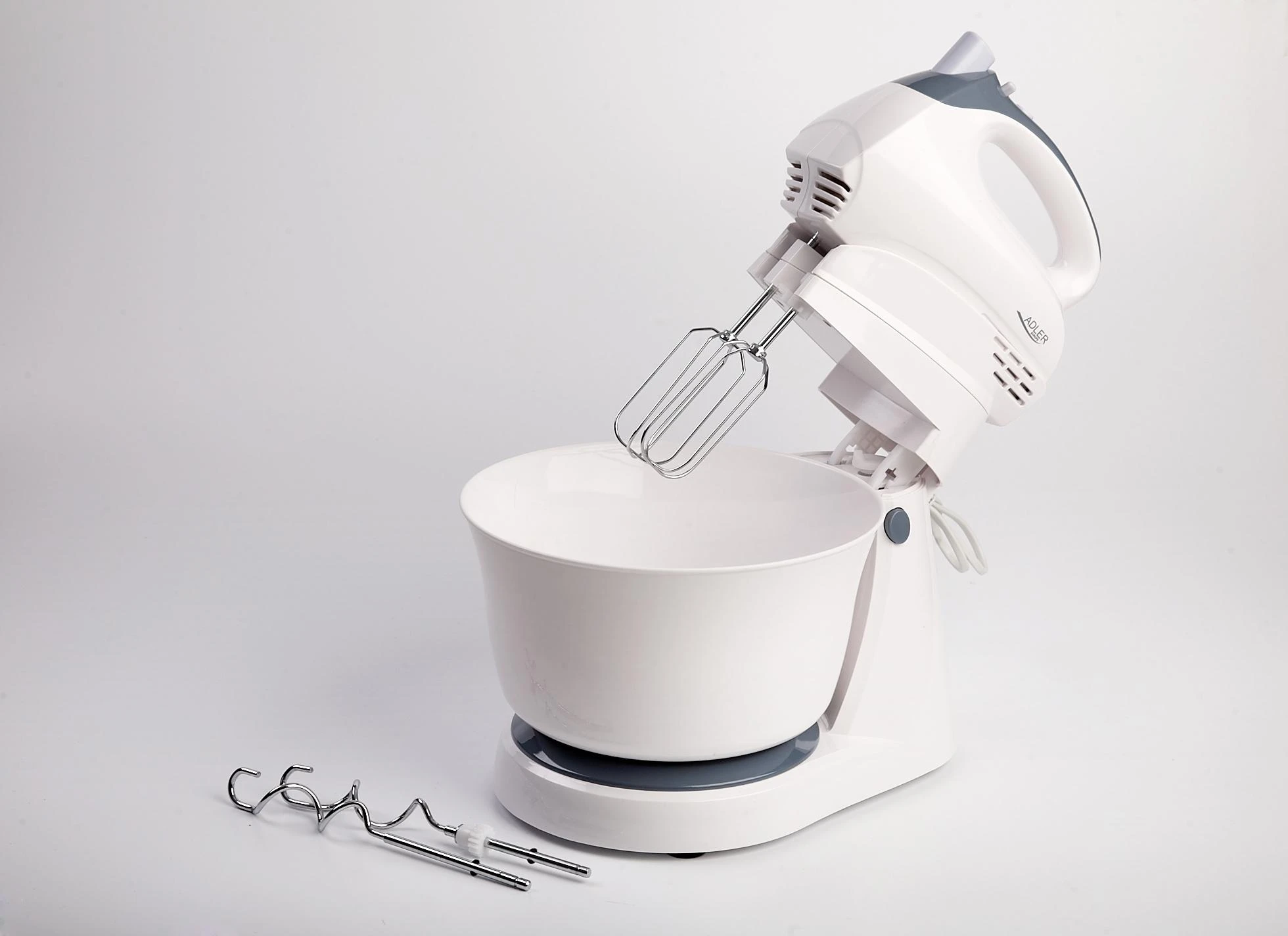 Virtuvinis kombainas Adler | Mixer | AD 4202 | Mixer with bowl | 300 W | Greičių skaičius 5 | Turbo mode | Baltas