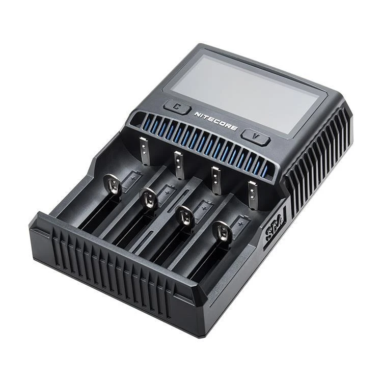 Nitecore SC4 keturių lizdų išmanusis įkroviklis