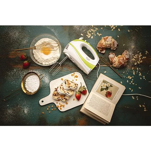 Plakiklis Adler | Mixer | AD 4205 g | Hand Mixer | 300 W | Greičių skaičius 5 | Turbo mode | Baltas/Žalias