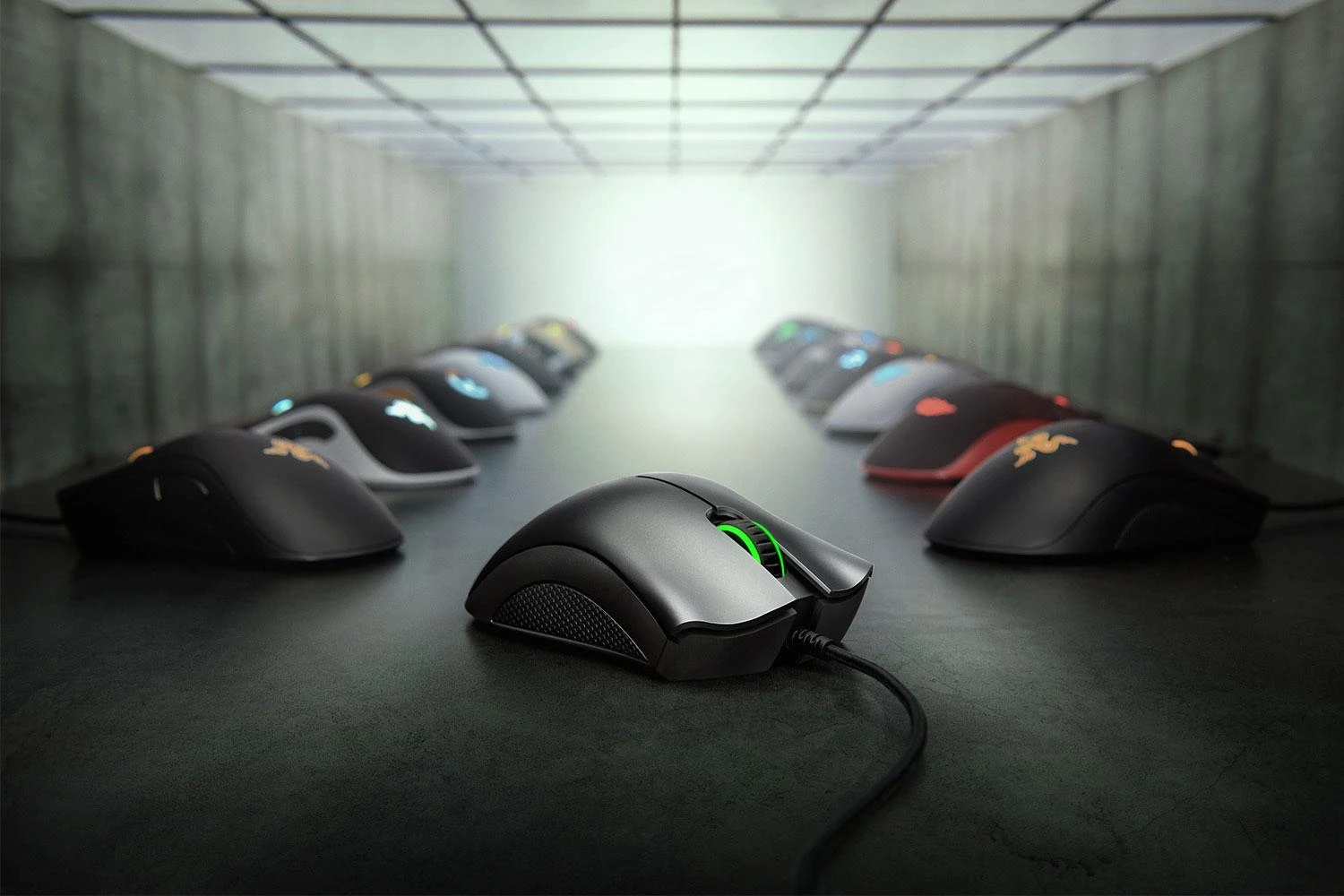 Pelė RAZER DeathAdder Essential RZ01-02540100-R3C1 (Optinė, 6400 DPI, juodos spalvos)