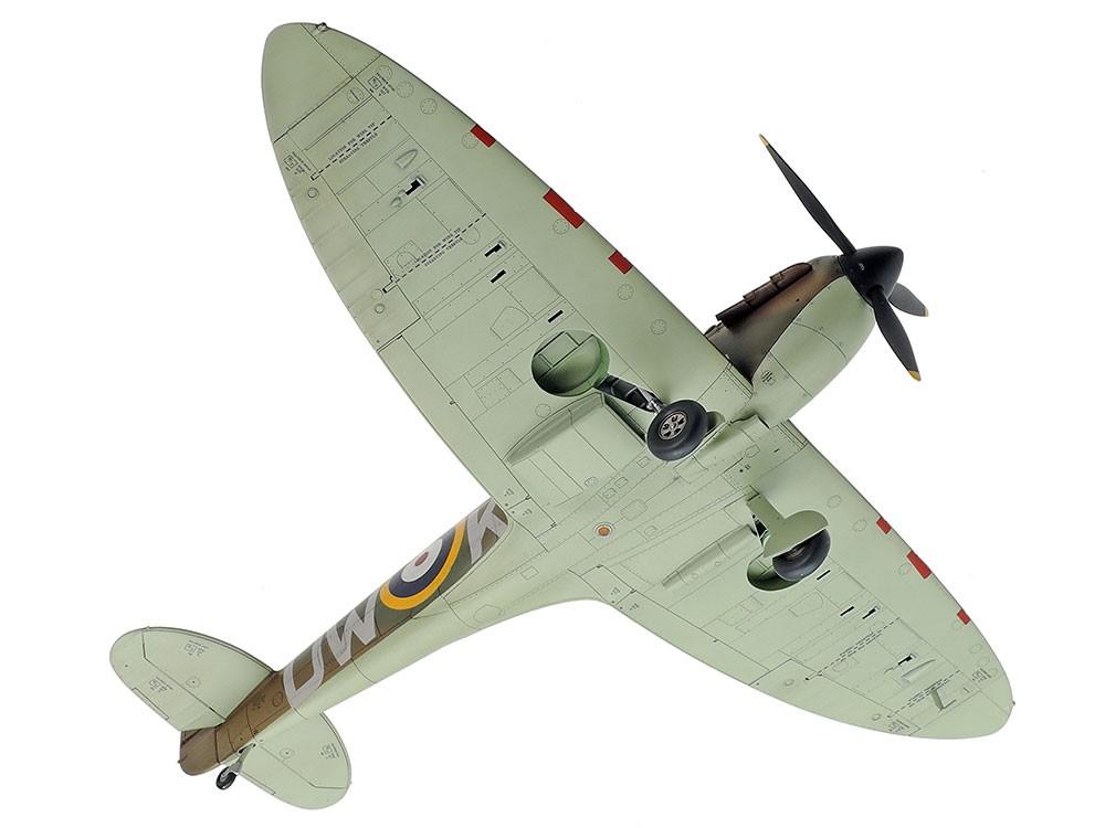 Airfix - Supermarine Spitfire Mk.Ia, 1/48, A05126A, Color