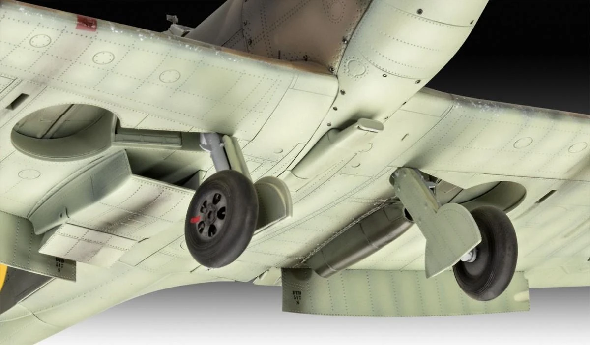 Revell - Spitfire Mk.II Aces High 35th Anniversary Iron Maiden dovanų komplektas, 1/32, 05688