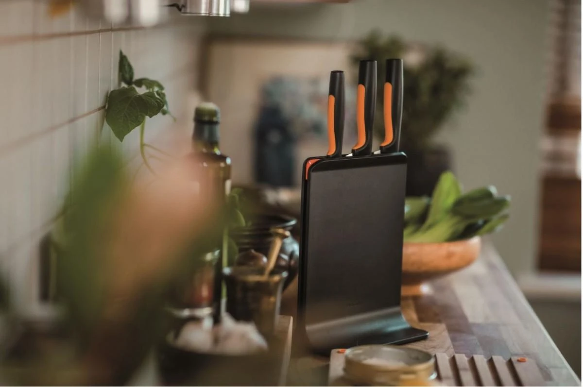 Fiskars Functional Form plastikinis peilių dėklas 5 peiliams