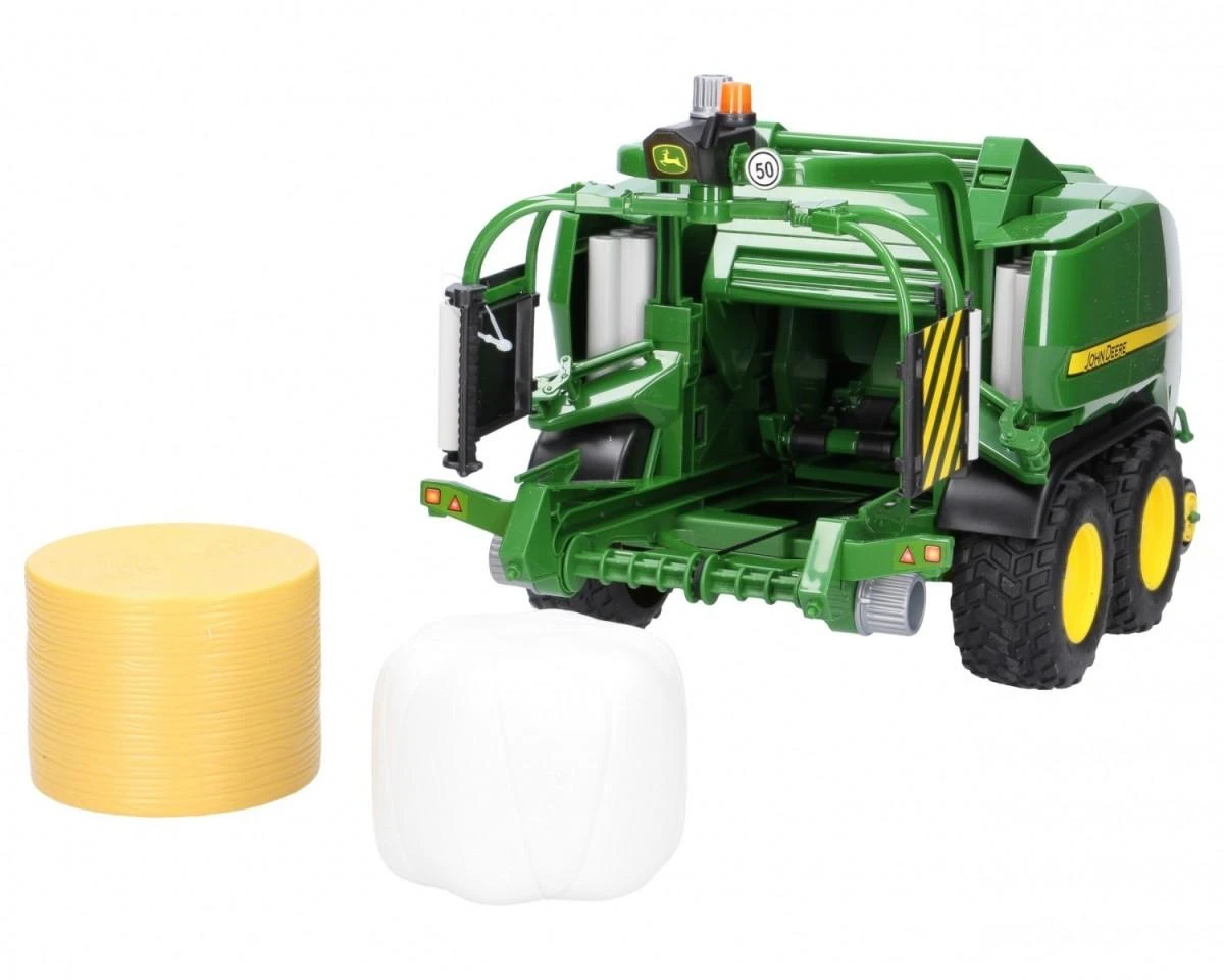 Traktoriaus su priedais Bruder John Deere