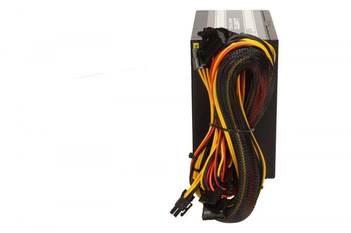 CHIEFTEC PSU 700W 12CM FAN ACTIVE PFC ATX12V V2.3 80+ EFEKTYVUMAS (SU MAITINIMO LAIDU)