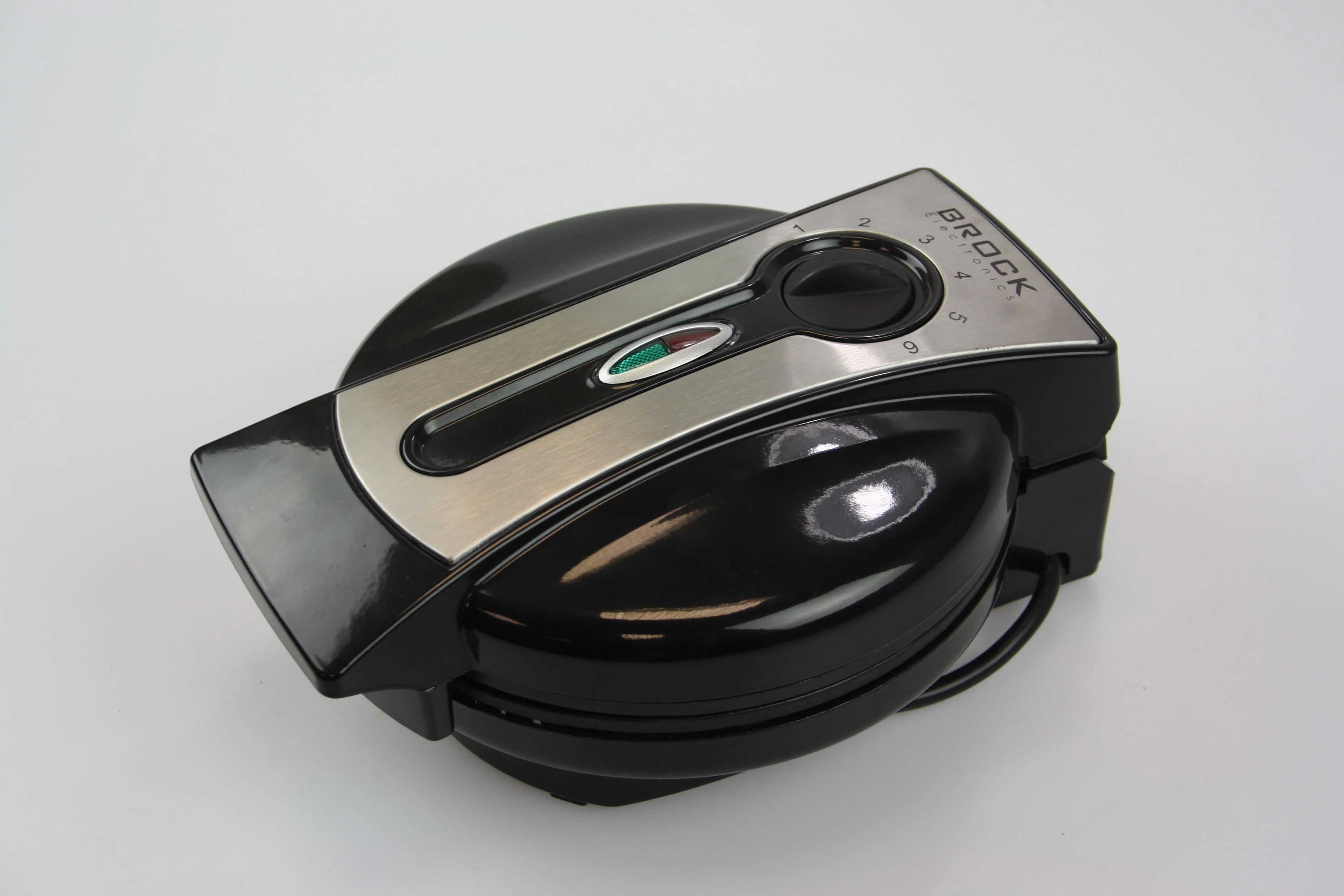 Vaflinė BROCK WM 3002 BK