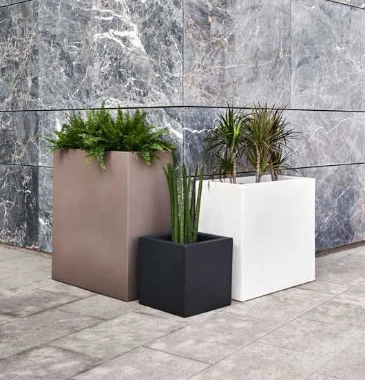 Teraplast Italija Teraplast 30x30x30cm vazonas Schio Cubo 30 antracito spalvos