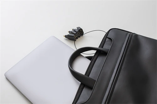Deltaco USB-C adapterių rinkinys kompiuterio krepšyje