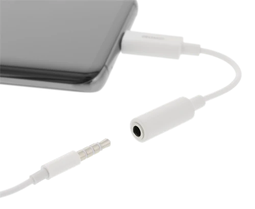 USB-C į 3,5 mm garso adapteris su telefonu
