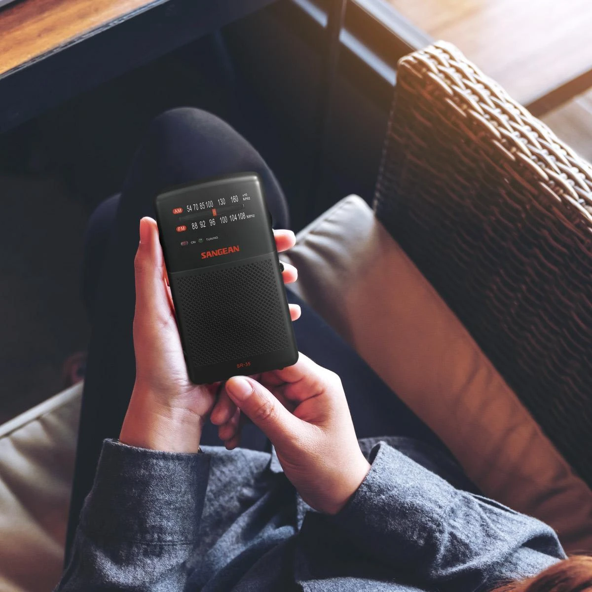 Kišeninis radijas Sangean AM / FM / SR-35