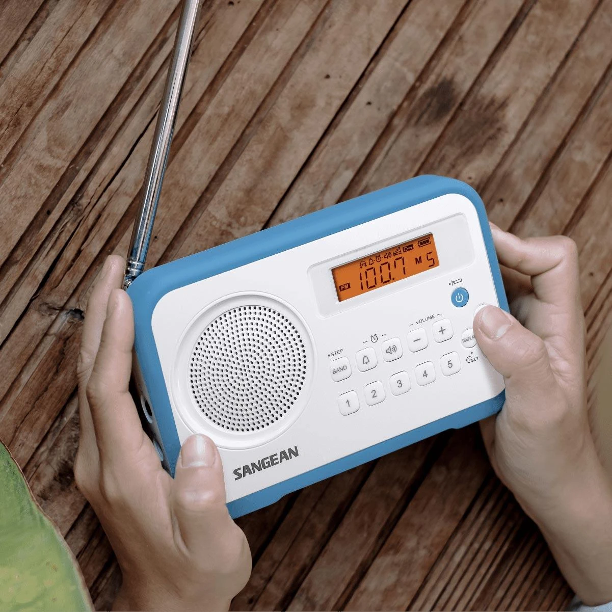 Skaitmeninis radijas Sangean AM / FM-Stereo / PR-D18