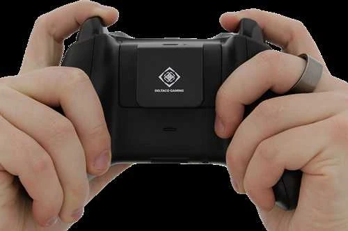 DELTACO GAM-083 Adapteris belaidžiui krovimui, skirtas „Xbox One“ pulteliui, juodas