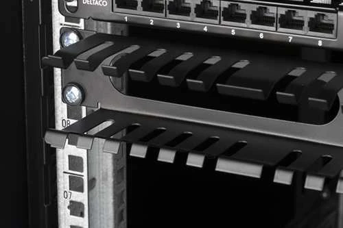 Panelė kabelis DELTACO 19 ", 1U, juoda / 19-24