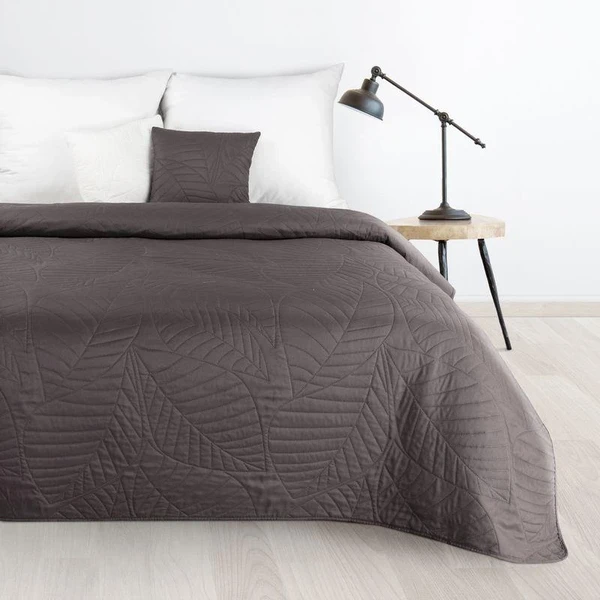 Eurofirany DESIGN 91 BONI / 6 Lovatiesė, dygsniuota karšto spaudimo būdu su lapų raštu, 220X240 cm, spalva: grafito Lovatiesė