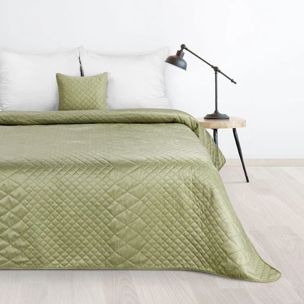Eurofirany DESIGN 91 LUIZ / 3 Aksominė lovatiesė, dygsniuota karšto spaudimo būdu su geometriniu raštu, 220X240 cm, spalva: šviesi žalia Lovatiesė
