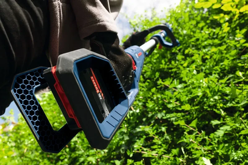 Akumuliatorinės gyvatvorių žirklės Bosch GHE18V-50 FP be akumuliatoriaus ir kroviklio