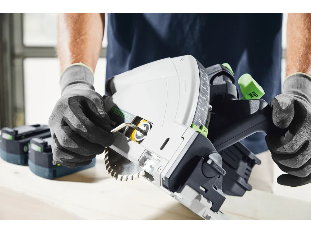 Akumuliatorinis diskinis pjūklas Festool TSC 55 KEB-Basic 18 V (be akumuliatoriaus ir pakrovėjo)
