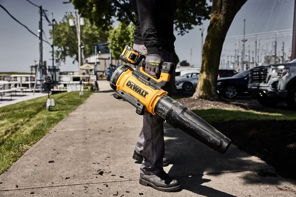 Akumuliatorinis lapų pūstuvas DeWalt DCMBL777N; 54 V (be akumuliatoriaus ir kroviklio)