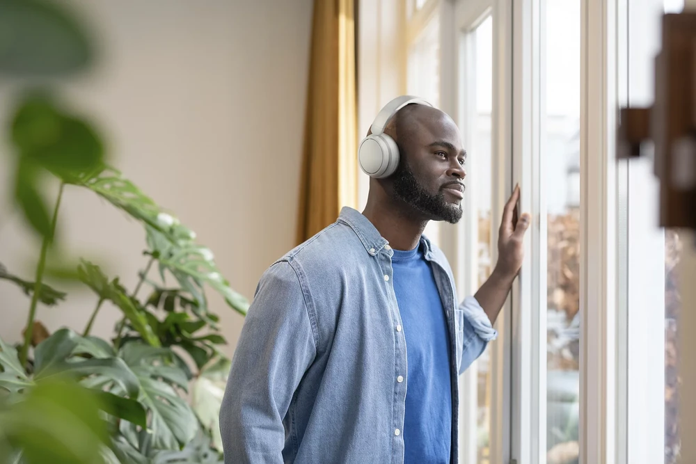Ant ausų dedamos belaidės ausinės Philips 5000 series, baltos spalvos | TAH5209WT/00 aprašymas - Prekės nuotrauka