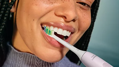 Įkraunamas dantų šepetėlis Philips Sonicare 2100 HX4021/03, rausvas aprašymas - Prekės nuotrauka