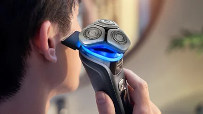 Philips i9000 Prestige drėgnojo ir sausojo skutimo skustuvas su „SkinIQ“ aprašymas - Prekės nuotrauka