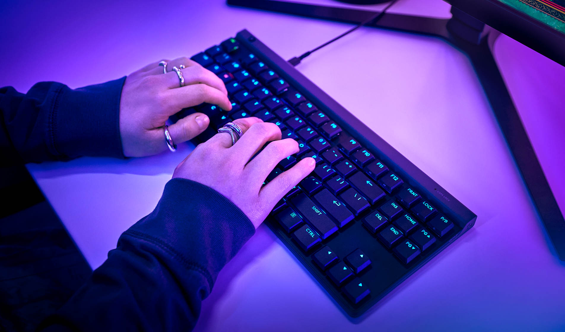 Belaidė žaidimų klaviatūra Logitech G515 TKL Wired Low Profile Gaming Keyboard, Juodos spalvos, Išdėstymas: US tarptautinis (Qwerty) | 920-012872 aprašymas - Prekės nuotrauka