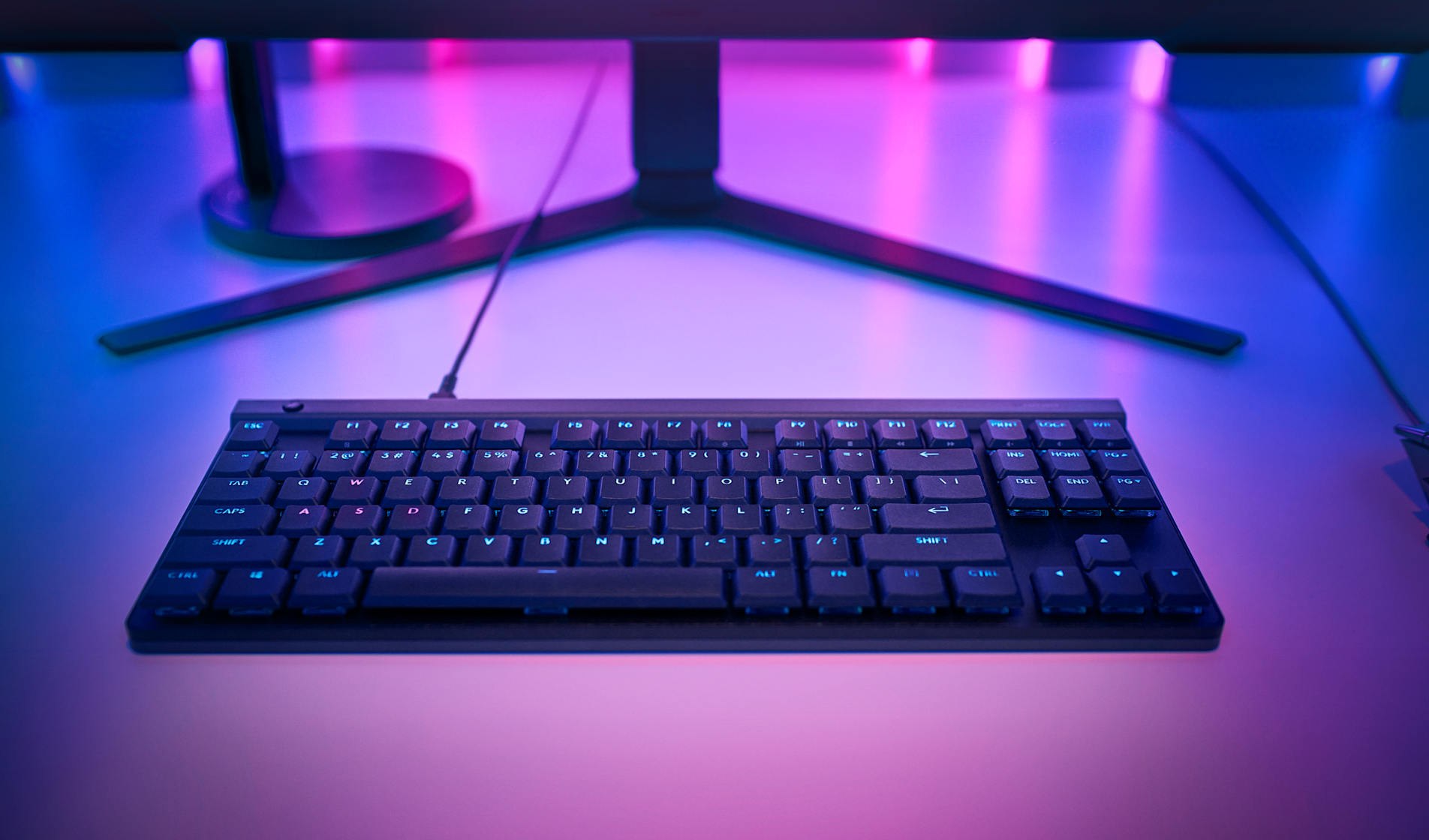 Belaidė žaidimų klaviatūra Logitech G515 TKL Wired Low Profile Gaming Keyboard, Juodos spalvos, Išdėstymas: US tarptautinis (Qwerty) | 920-012872 aprašymas - Prekės nuotrauka