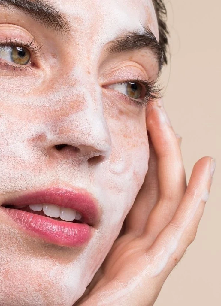 Bioderma aktyvaus poveikio rūgštinis prausiklis riebiai, į spuogus linkusiai odai SÉBIUM GEL MOUSSANT ACTIF, 200 ml aprašymas - Prekės nuotrauka