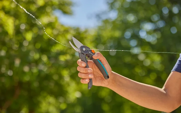 Gardena Sekatorius PremiumCut šviežiai medienai, su prasilenkiančiais ašmenimis, 22 mm kirpimo skersmeniu | 12241-20 aprašymas - Prekės nuotrauka