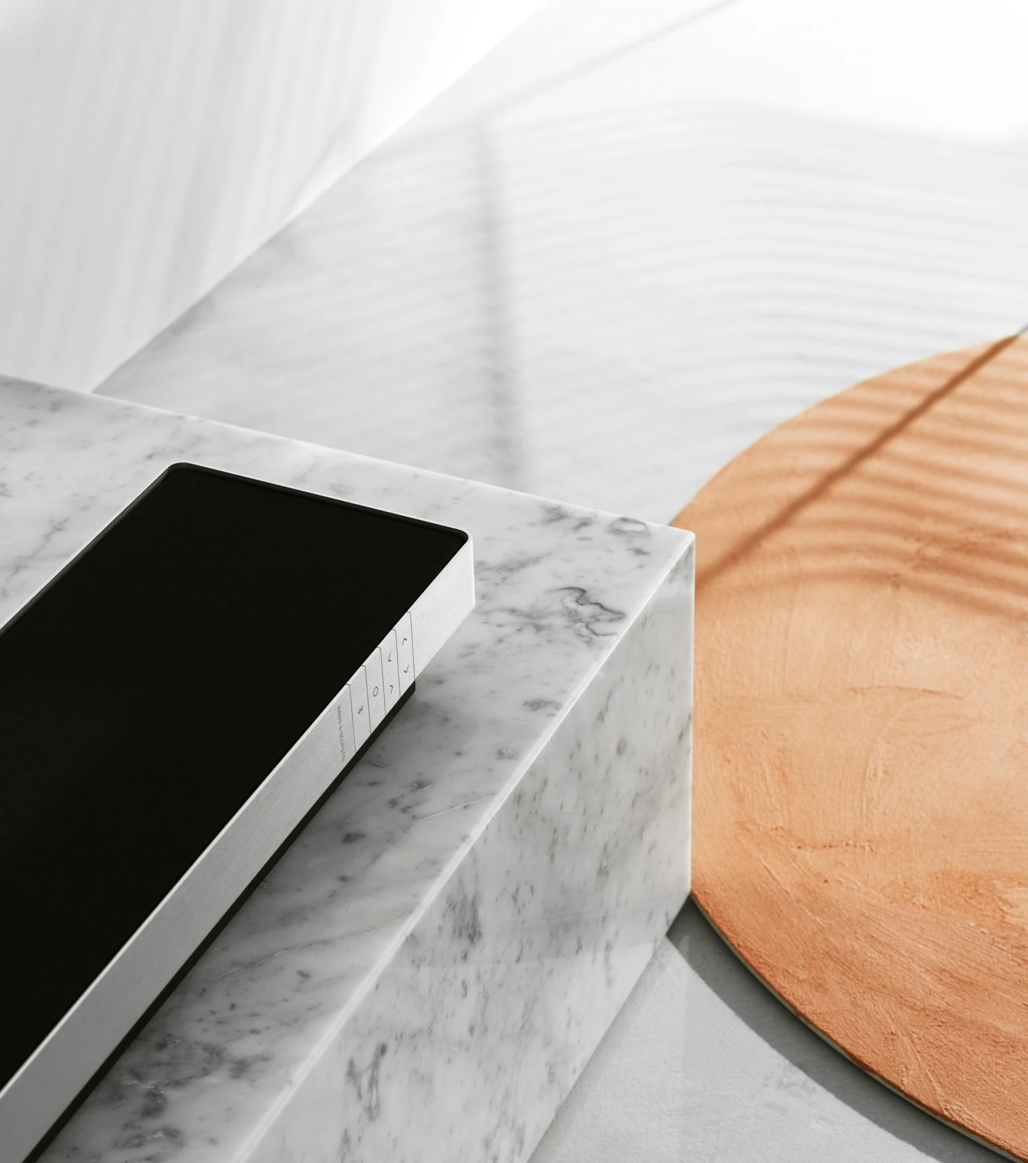 Namų kino sistema Bang & Olufsen Beosound Stage | spalva: Aukso aprašymas - Prekės nuotrauka