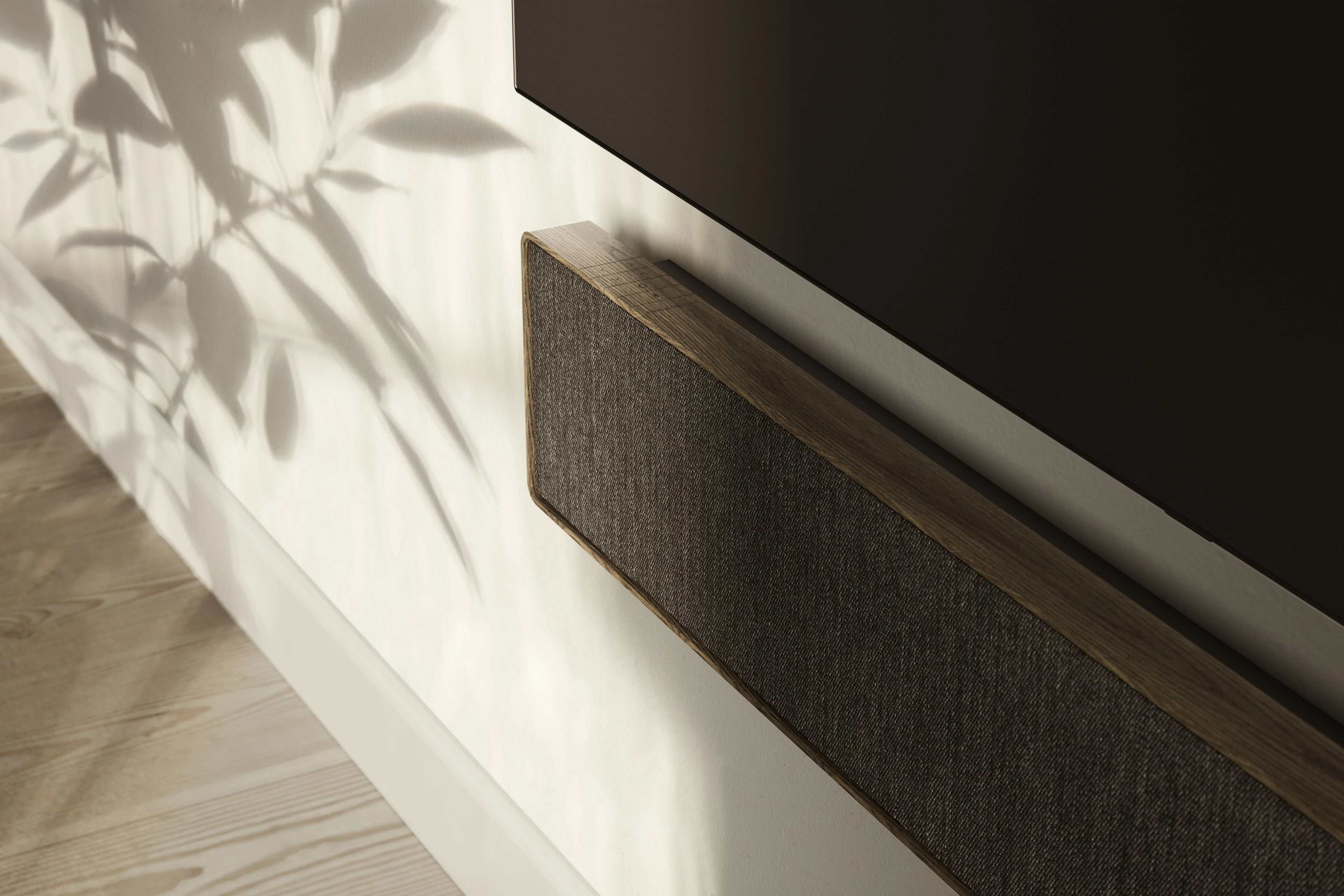 Namų kino sistema Bang & Olufsen Beosound Stage | spalva: Aukso aprašymas - Prekės nuotrauka