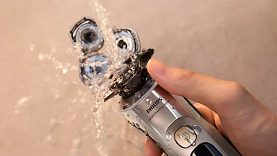 Philips i9000 Prestige Ultra Barzdaskutė drėgnam ir sausam skutimui su „SkinIQ Pro“ | XP9403/31 aprašymas - Prekės nuotrauka