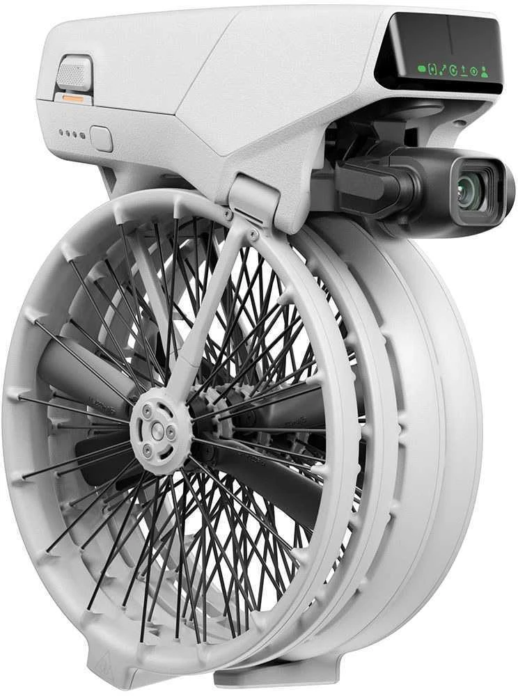 DJI Flip dronas su DJI RC 2 valdymo pultu
