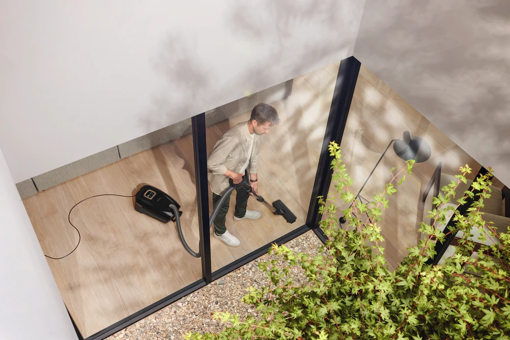 Dulkių siurblys Miele Guard L1 All Floor, spalva: obsidiano juoda