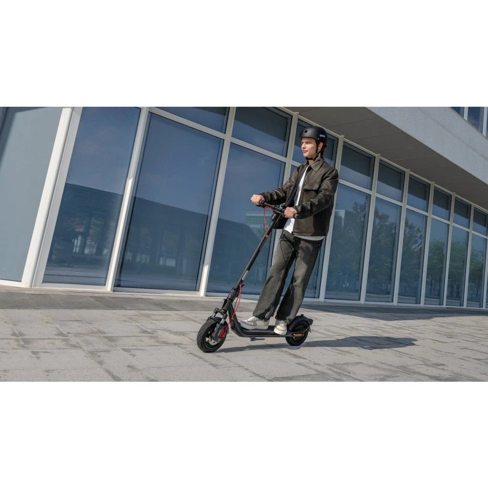 Elektrinis paspirtukas Segway F2 E II eKickScooter | 800 W | 25 km/h | 10" | Juodas
