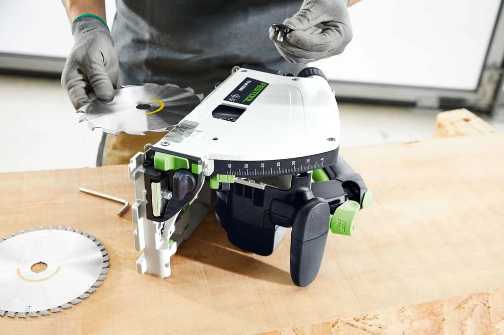 Įgilinamasis diskinis pjūklas Festool TS 60 KEBQ-PLUS + FS 1400/2 liniuotė