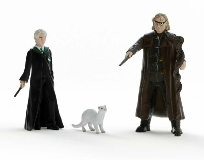 Schleich figūrėlė Harry Potter „Mad-Eye Moody™ & Draco Malfoy™ with Ferret“ aprašymas - Prekės nuotrauka
