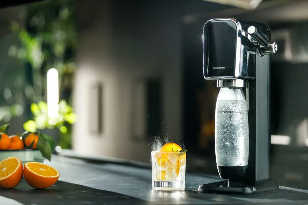 Gazuotų gėrimų gaminimo aparatas SodaStream Art, Juodas