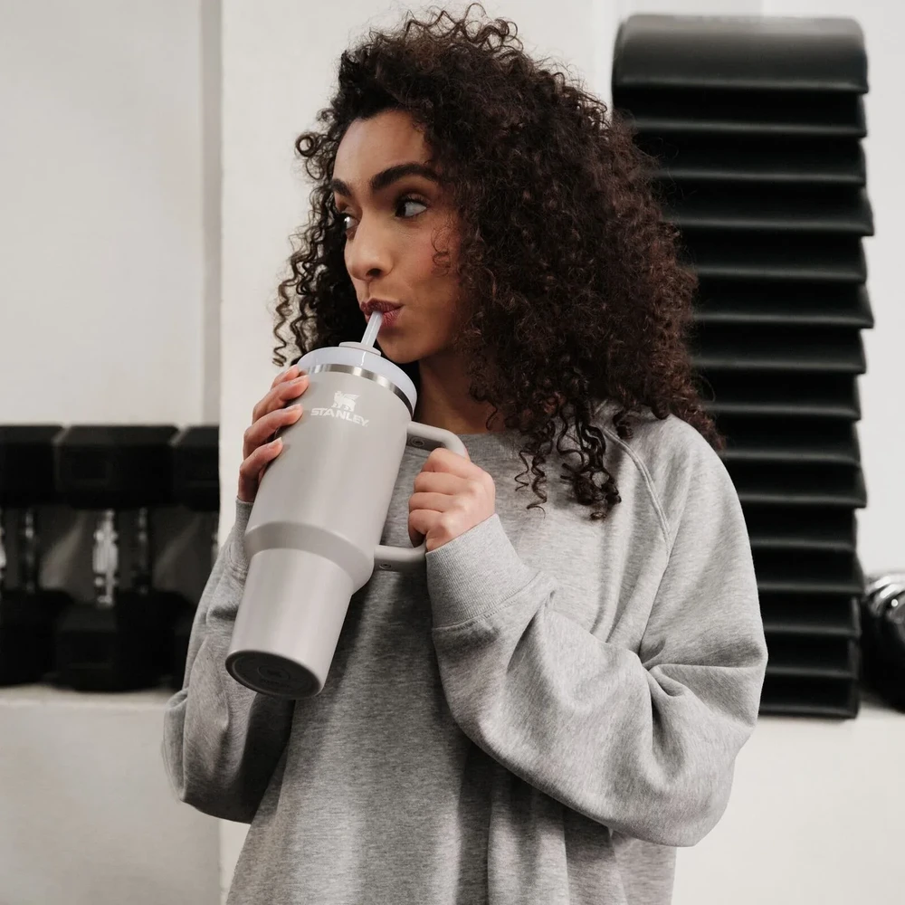 Gertuvė Stanley Quencher H2.O FlowState Tumbler 1.2L - pelenų spalvos