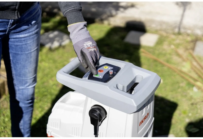 Ikra elektrinis šakų smulkintuvas 3 kW, iki 44 mm šakoms, 50 l krepšys, ILH 3000 S