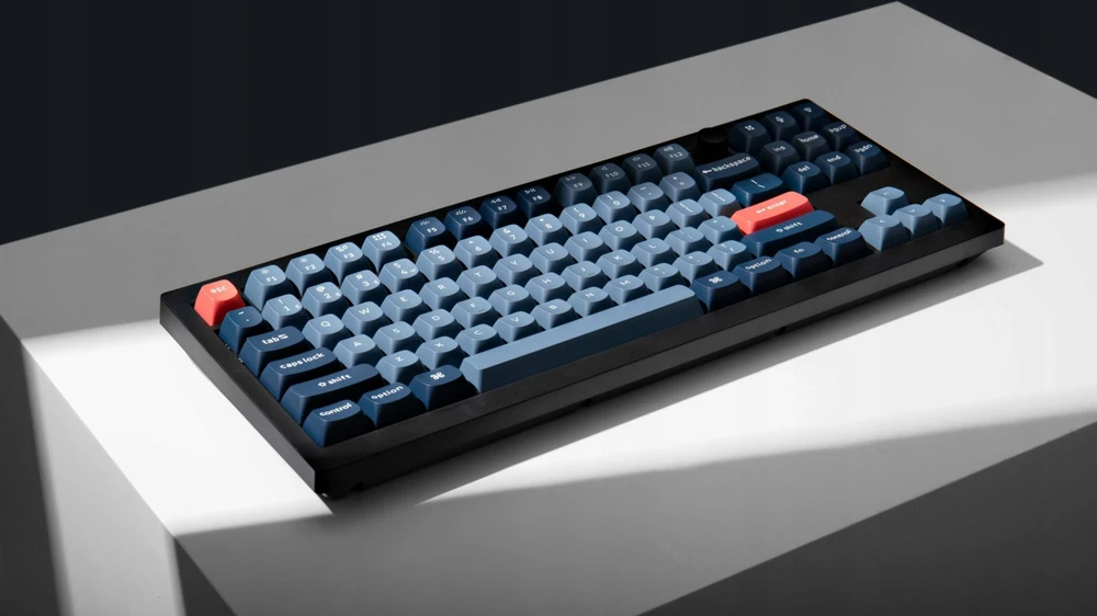 Keychron V3 Max QMK/VIA belaidė programuojama mechaninė klaviatūra, US išdėstymas (pilnai surinkta, Gateron Jupiter Red jungikliais)