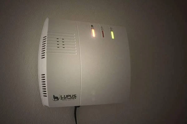 Išmanių namų valdymo centralė Lupusec XT2 (Ekspozicinė prekė)