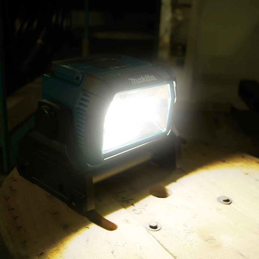 Makita DML809 LED prožektorius 18V / 10 000 liumenų aprašymas - Prekės nuotrauka