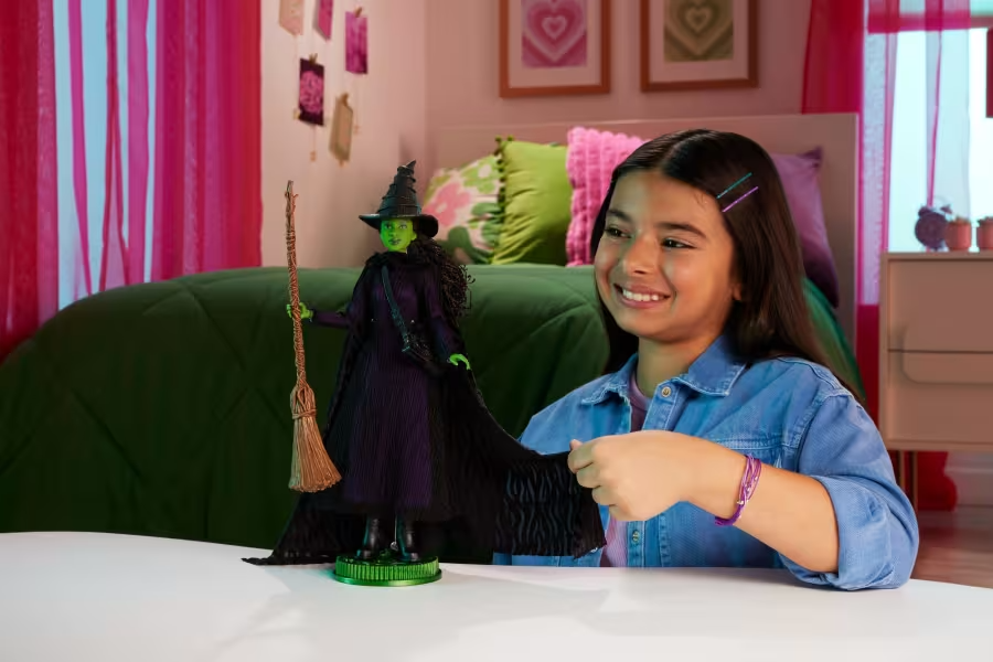 Mattel Wicked Deluxe Elphaba Lėlė su aksesuarais aprašymas - Prekės nuotrauka