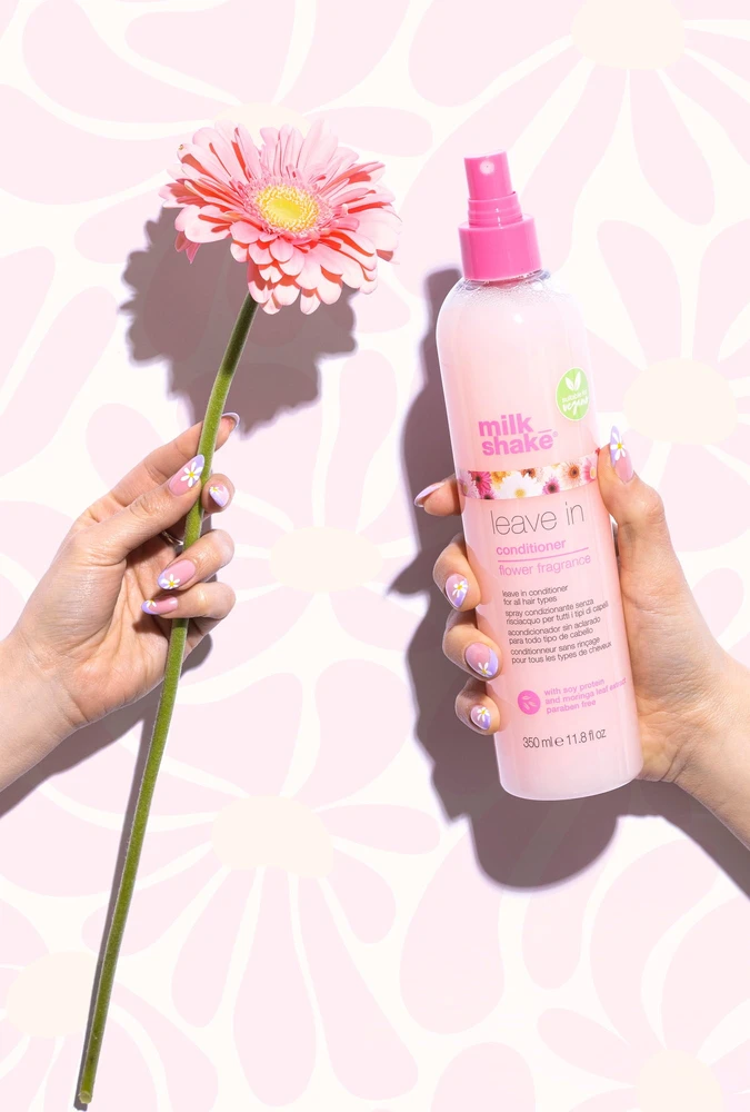 Milk Shake Leave In Conditioner Nenuplaunamas plaukų kondicionierius, 350 ml aprašymas - Prekės nuotrauka