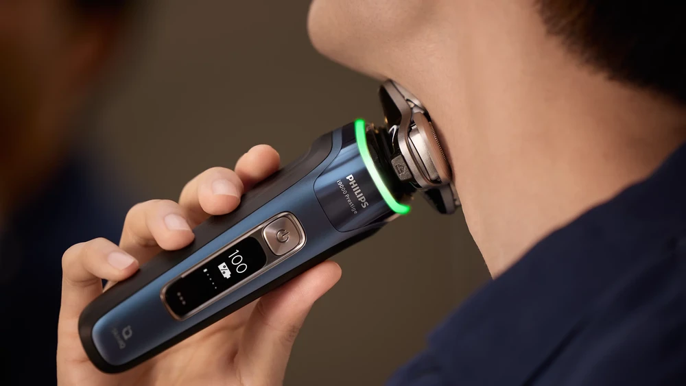 Philips i9000 Prestige Barzdaskutė drėgnam ir sausam skutimui su „SkinIQ“ | XP9201/33