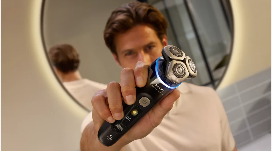 Philips i9000 Prestige UltraDrėgno ir sauso skutimo skustuvas su „SkinIQ Pro“ (XP9400/31)