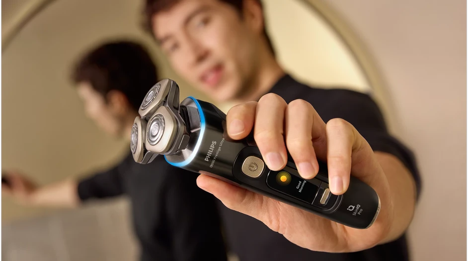 Philips i9000 Prestige UltraDrėgno ir sauso skutimo skustuvas su „SkinIQ Pro“ (XP9400/31)
